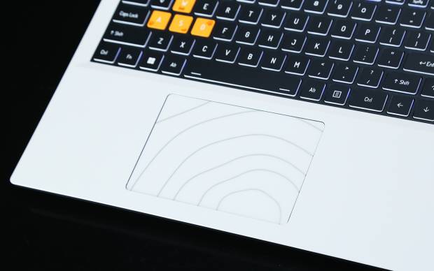 ORFIRE MEOW R16 Pro评测新葡京“喵”趣横生的高颜值游戏本 COL(图2) ORFIRE MEOW R16 Pro评测新葡京“喵”趣横生的高颜值游戏本 COL(图2)